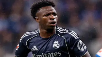 ماركا: فينيسيوس جونيور يُعلق مفاوضات تجديد عقده مع ريال مدريد