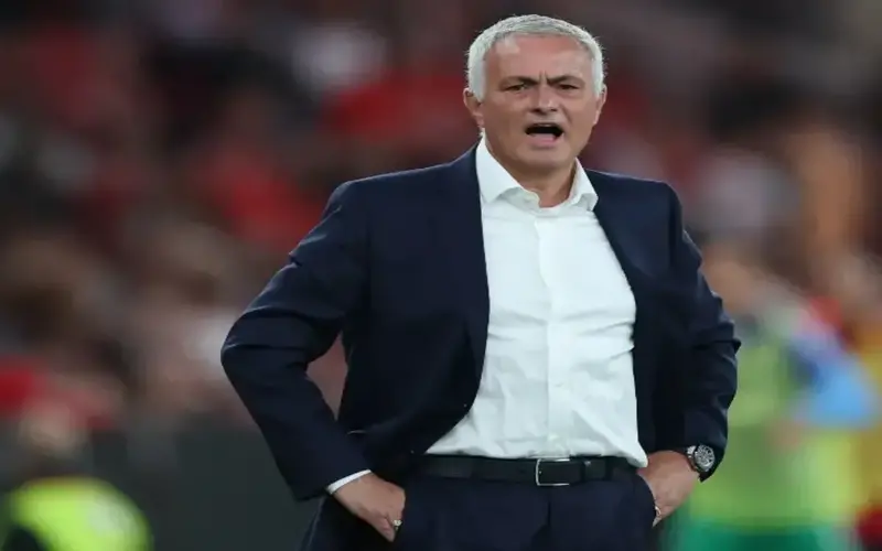 “ماركا”.. مورينيو هو مدرب ريال مدريد الجديد