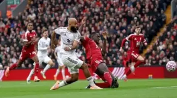 مواجهة نارية بين مانشستر يونايتد وليفربول في غياب محمد صلاح بالدوري الإنجليزي