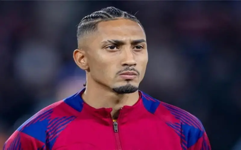 موقف برشلونة من رغبة الدوري السعودي في ضم رافينها