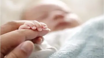«الآيفون» في قفص الاتهام.. هل للهواتف الذكية علاقة بانخفاض معدلات الخصوبة؟