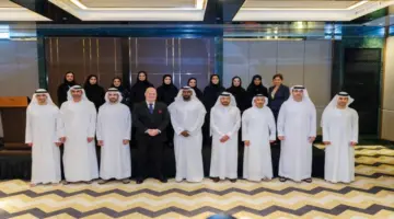 «الرقابة المالية بدبي» يحتفي بتخريج 10 موظفين من برنامج تأهيل القيادات