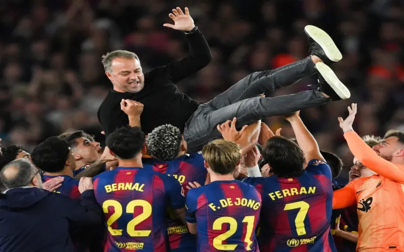 برشلونة يجدد الثقة في فليك بعقد جديد بعد حصد الدوري الإسباني مرتين متتاليتين | رياضة