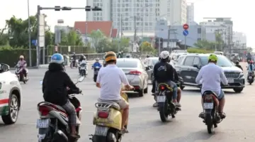 توقعات الطقس في مدينة هو تشي منه ليوم 9 يونيو: طقس حار ومشمس خلال النهار، مع هطول أمطار في المساء.