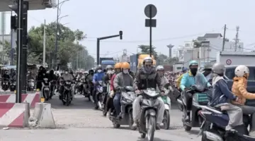 توقعات الطقس لمدينة هو تشي منه في 17 يونيو: مشمس خلال النهار، ممطر في المساء.