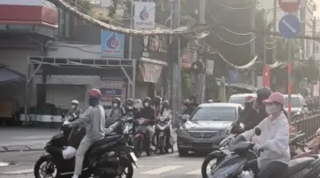توقعات الطقس لمدينة هو تشي منه في 21 يونيو: أمطار غزيرة محلية.