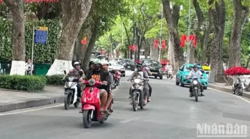 توقعات الطقس ليوم 17 يونيو: أمطار متفرقة في العديد من مناطق شمال فيتنام، وجو حار ومشمس في وسط فيتنام.