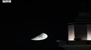 جريدة الرياض | التربيع الأول لشهر محرم يزين سماء الحدود الشمالية