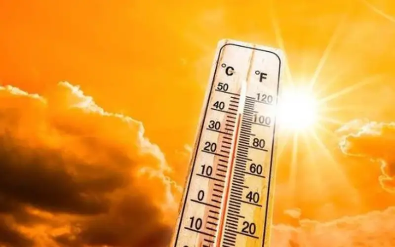 ذروتها الأربعاء والخميس.. الأرصاد تحذر من موجة حارة تضرب البلاد