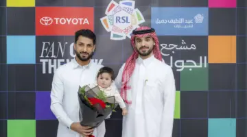 رابطة الدوري السعودي للمحترفين تسلم سيارات مبادرة مشجع الجولة