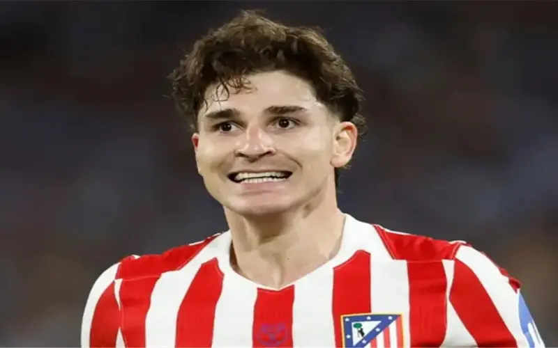 رحيل نجم برشلونة إلى الدوري السعودي يفتح الباب أمام التعاقد مع ألفاريز