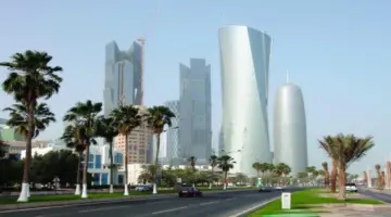 طقس قطر المتوقع اليوم الجمعة.. حار نهارا على الساحل مصحوبا بغبار عالق في البحر