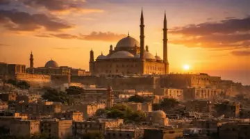 عاجل: هيئة الأرصاد تكشف رقم صادم.. الحرارة تصل لـ44 درجة في الصعيد مع شبورة مُفاجئة على طريق القاهرة!