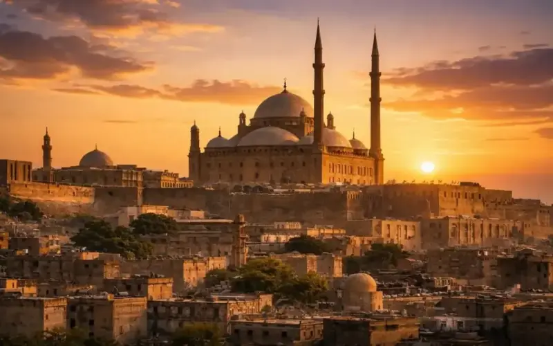 عاجل: هيئة الأرصاد تكشف رقم صادم.. الحرارة تصل لـ44 درجة في الصعيد مع شبورة مُفاجئة على طريق القاهرة!