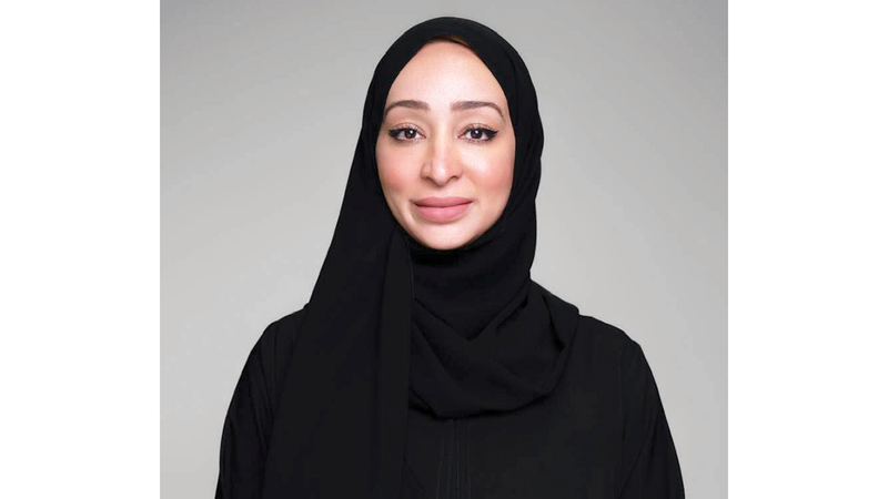 قانون الموارد البشرية الجديد في أبوظبي.. مسارات أسرع للحوافز والترقيات و15 نوعاً من الإجازات