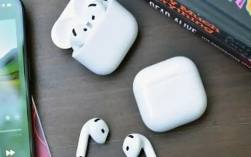 كيف تستخدم AirPods للتحكم فى كاميرا الآيفون.. خطوات