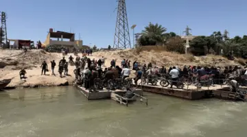 لا جسور في دير الزور.. العبّارات النهرية ترهق السكان بين ضفتي الفرات