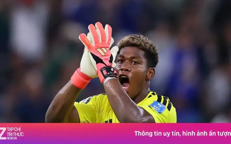 لماذا انضم اللاعب الياباني إلى الدوري الإنجليزي الممتاز بعد كأس العالم؟