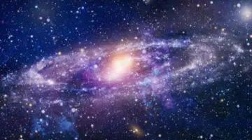 ما أكبر مجرة في الكون؟ اكتشافات فلكية تكشف عن عمالقة تتجاوز الخيال