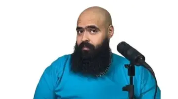 محمد عبد العاطي يعود ببرنامج مع كامل احترامي بعد خروجه من الحبس