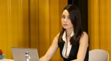 مسلسل حب محتمل الحلقة 2 .. دفنة تواجه الانهيار