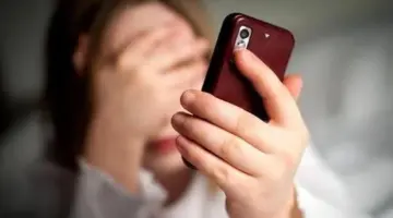 موظفة تتهم زميلها بنشر فيديو غير أخلاقي يجمعهما معا على موقع إباحي