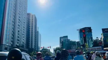 وهذا هو السبب في أن هانوي والمناطق الشمالية والوسطى من فيتنام ستشهد موجة حر شديدة لعدة أيام أخرى.
