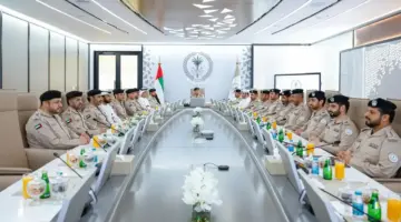 مجلس القيادة العليا بشرطةالشارقة يستعرض مستجدات المشاريع التطويرية